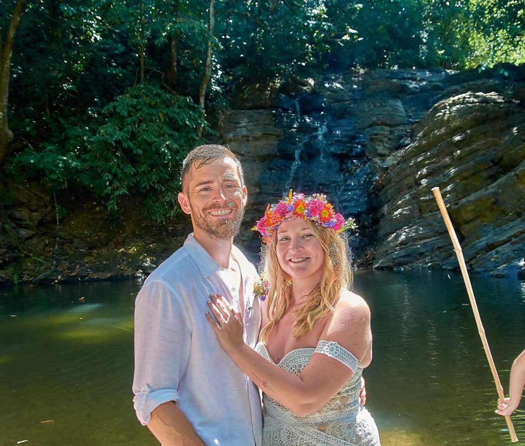 Capturing Eternal Moments – Unveiling the Magic of Uvita Beach and Tropical Jungle&nbsp;Weddings